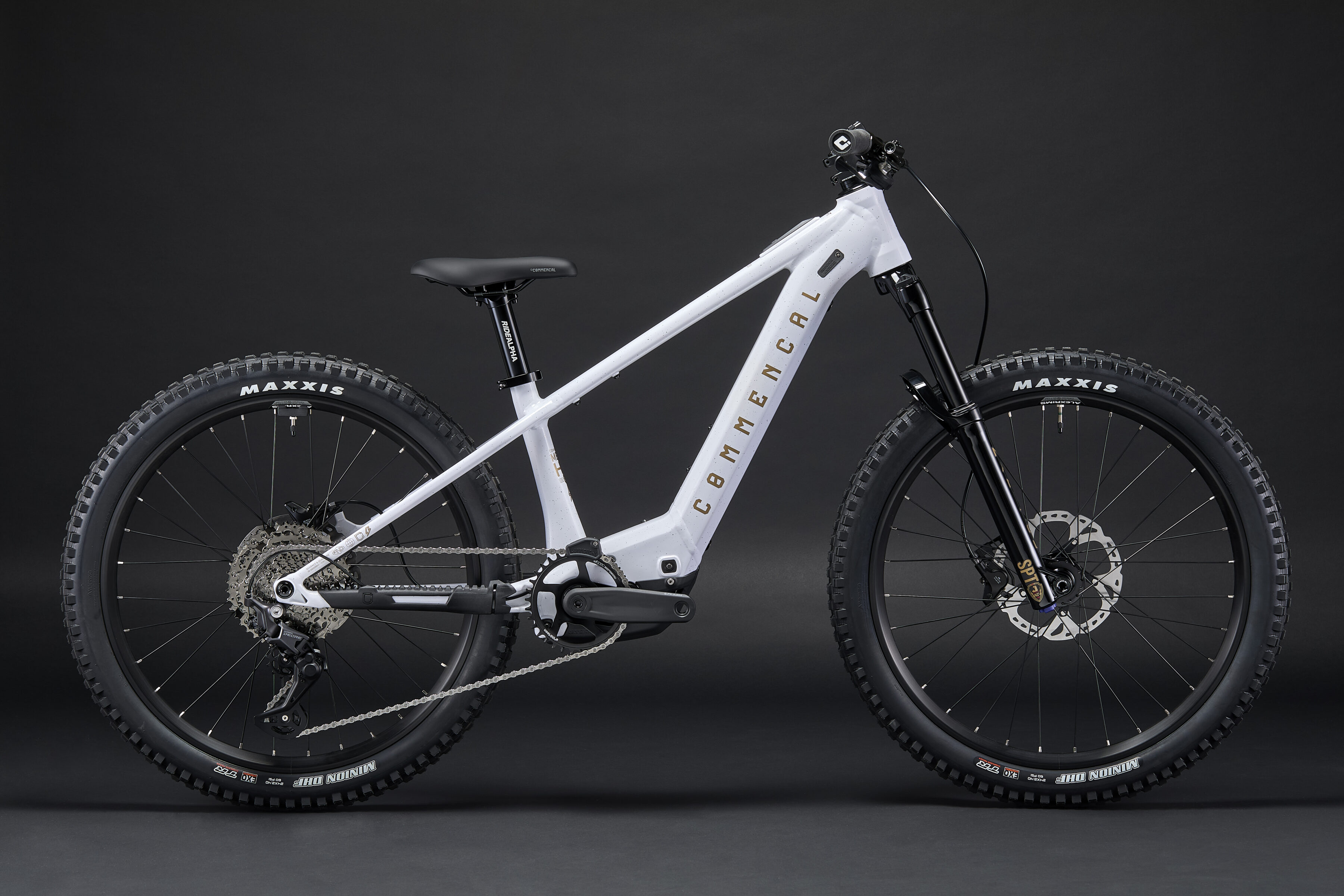 Commencal Meta HT 24 Power : E-Power für Kids